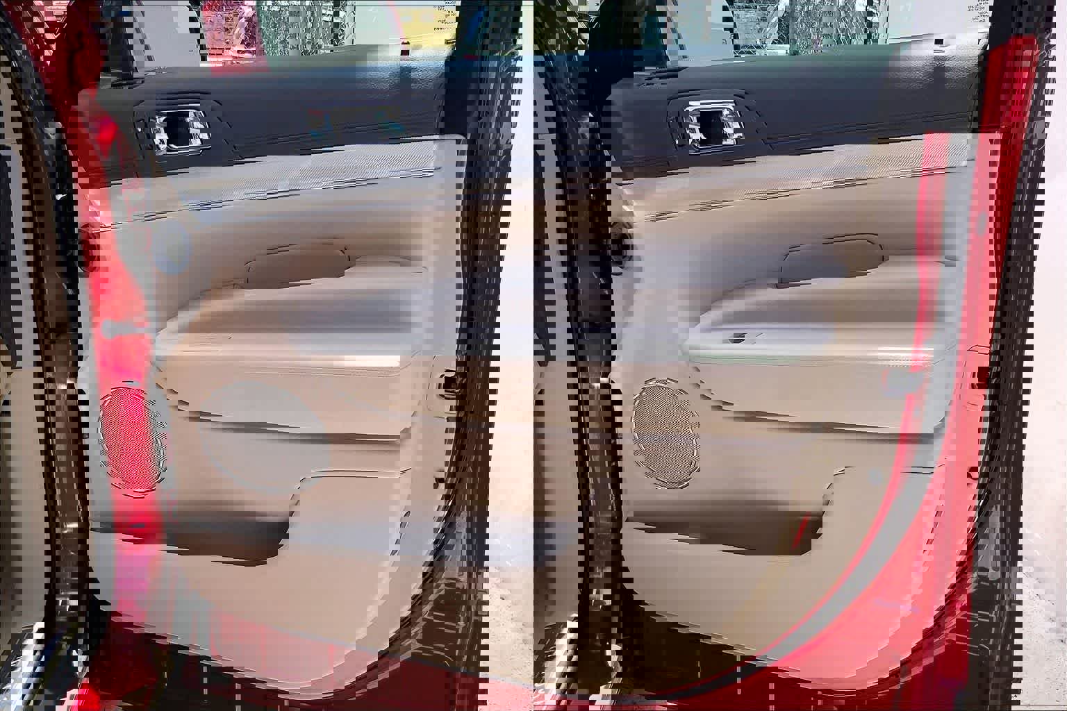 Used 2010 Lincoln MKT 2WD image 28