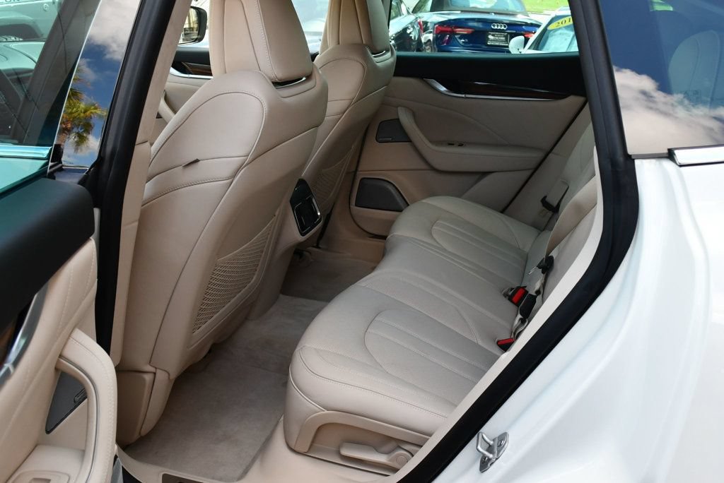 Used 2019 Maserati Levante S GranSport AWD/4WD image 15
