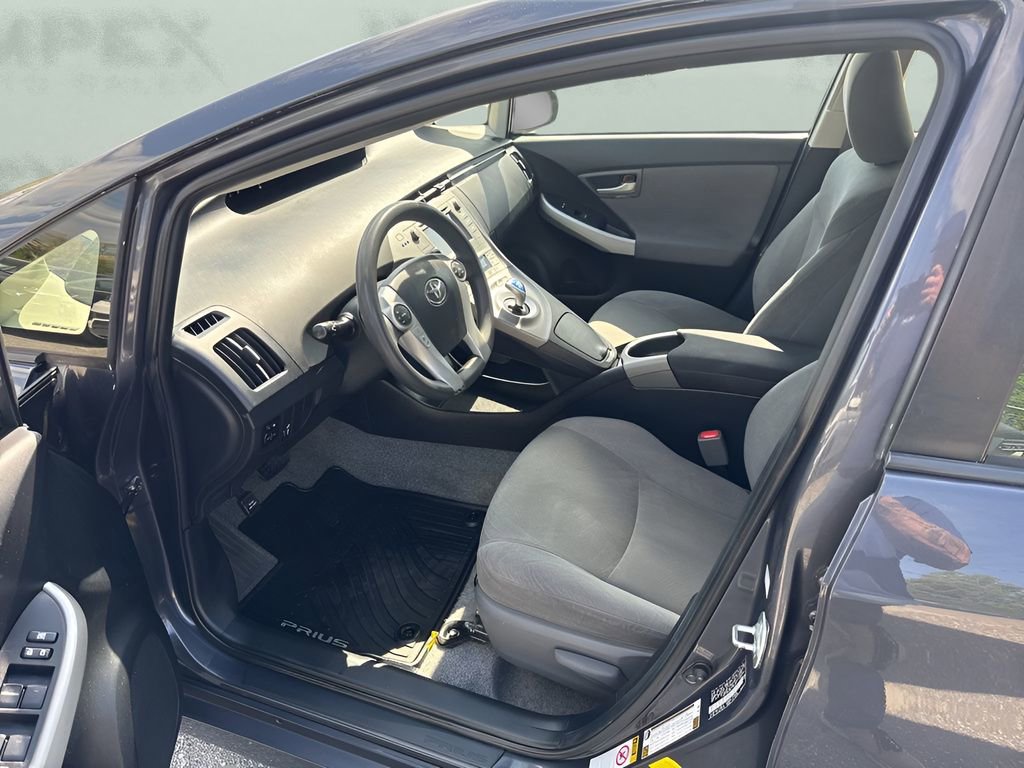 Used 2014 Toyota Prius Three FWD image 9