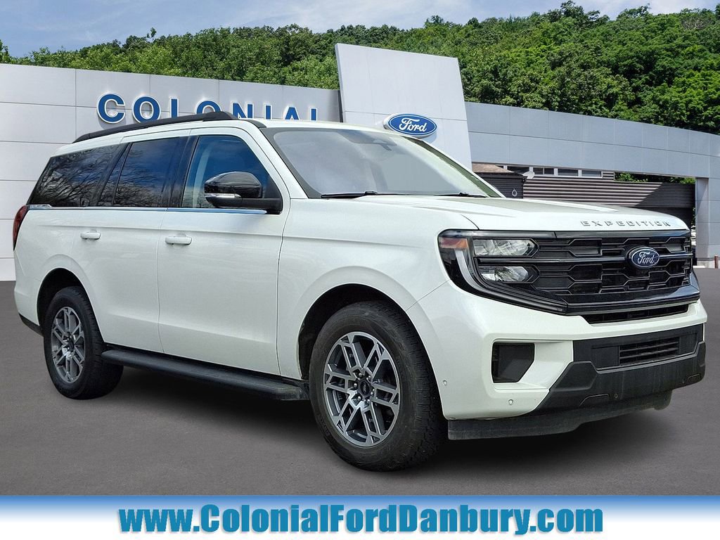 Certified 2025 Ford Expedition Active image 1