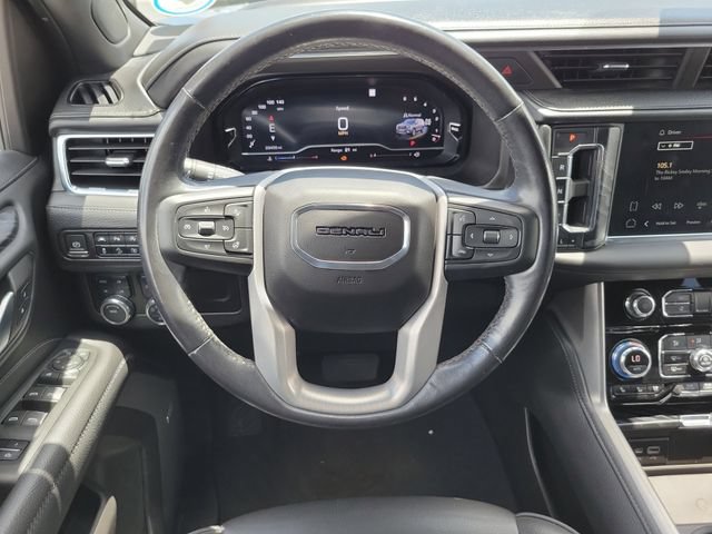 Used 2022 GMC Yukon XL Denali AWD/4WD image 13