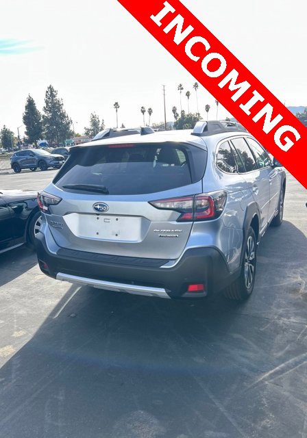 Used 2025 Subaru Outback Touring image 2