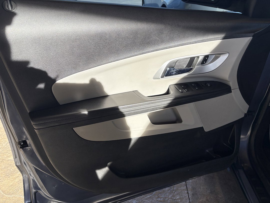 Used 2014 Chevrolet Equinox LS image 19