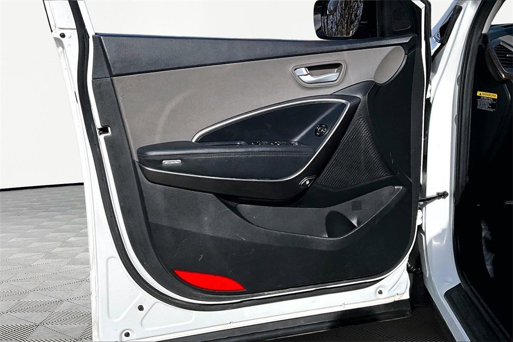 Used 2017 Hyundai Santa Fe Sport image 23