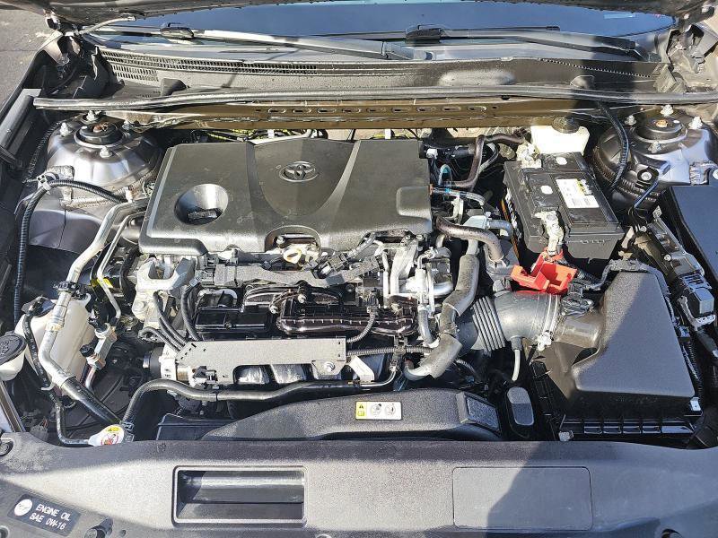 Used 2020 Toyota Camry LE image 15