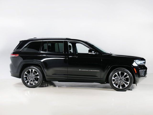 Used 2023 Jeep Grand Cherokee Overland image 8