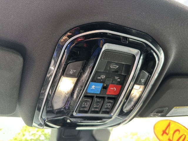 Certified 2024 Jeep Grand Cherokee L Overland w/ Luxury Tech Group IV AWD/4WD image 40