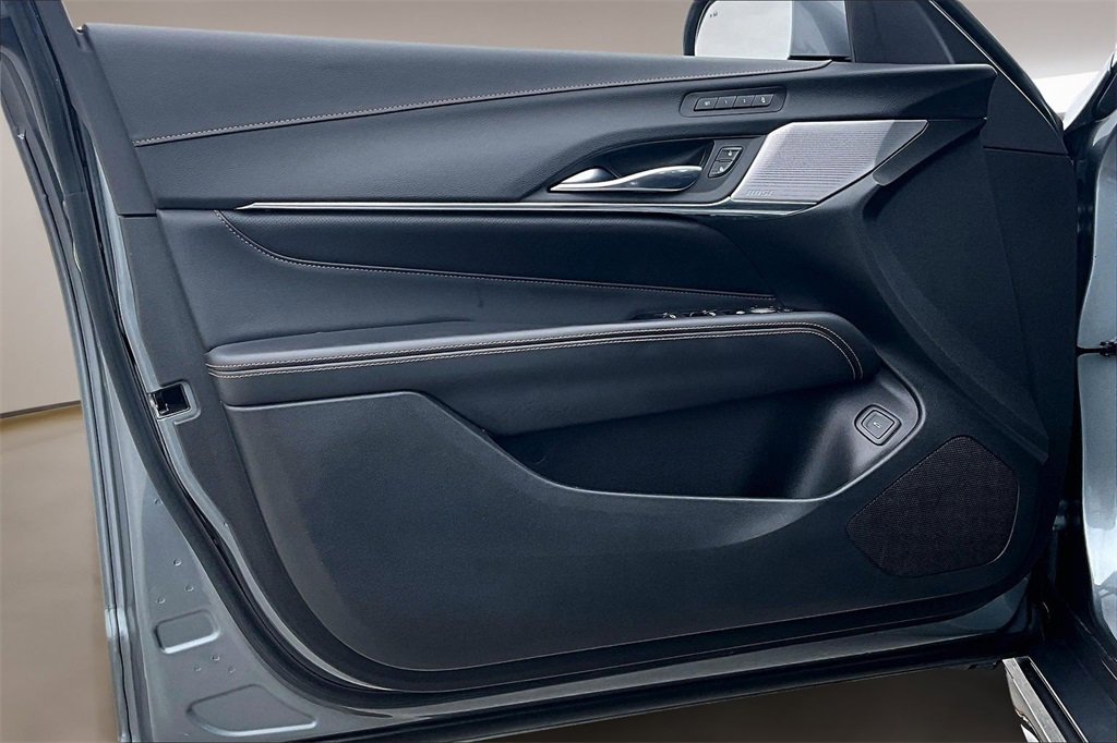 Used 2021 Cadillac CT4 V w/ Climate Package image 17