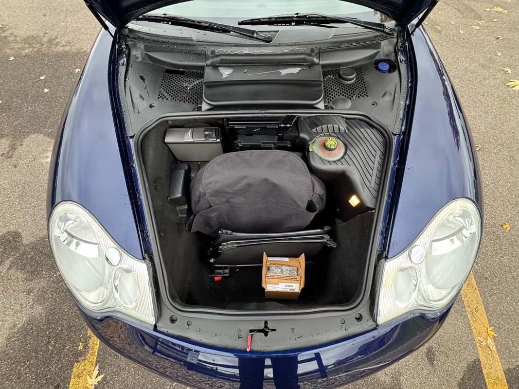 Used 2002 Porsche 911 Carrera 4 image 22