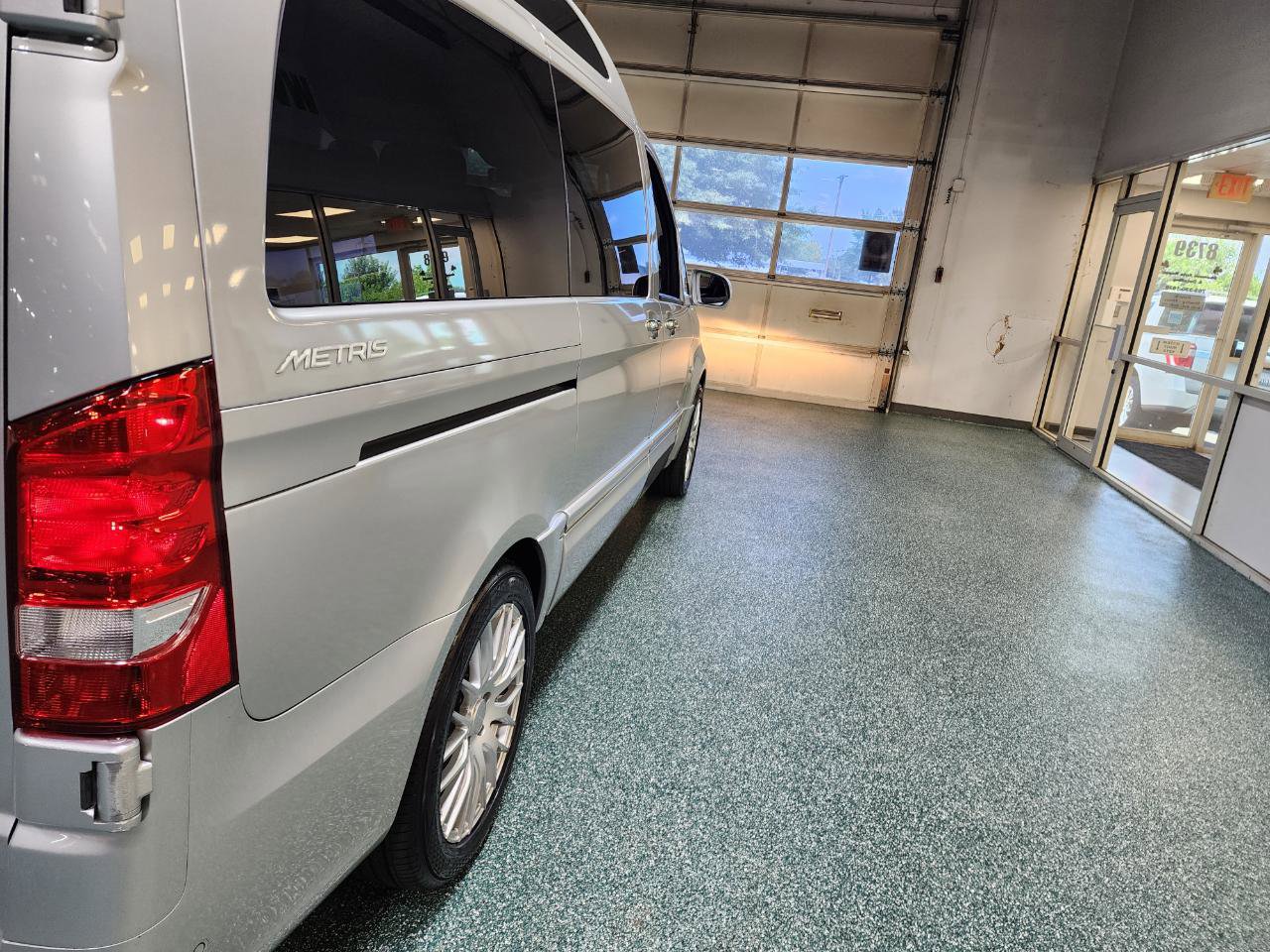 Used 2018 Mercedes-Benz Metris Passenger image 7