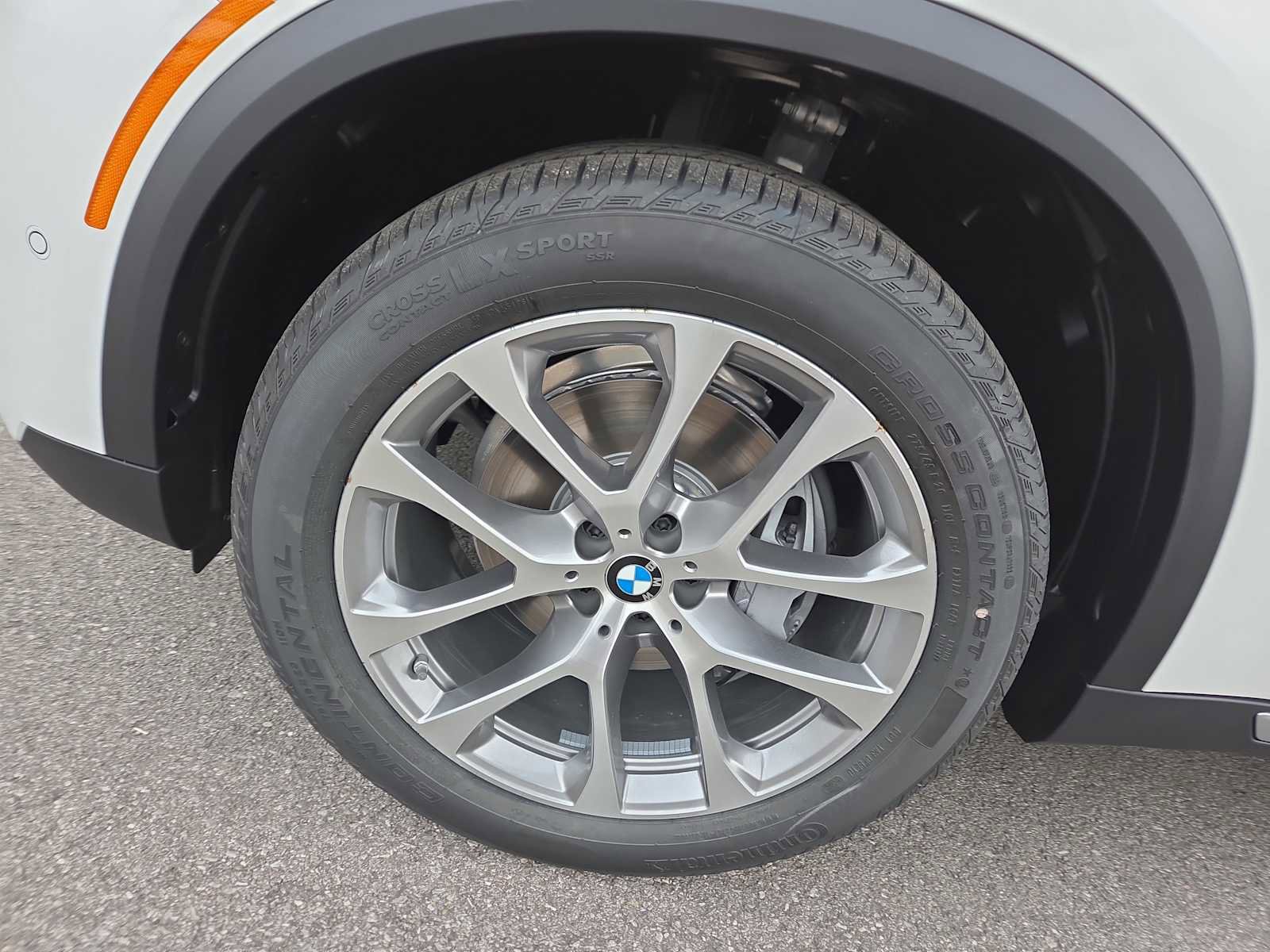 New 2026 BMW X5 sDrive40i image 10