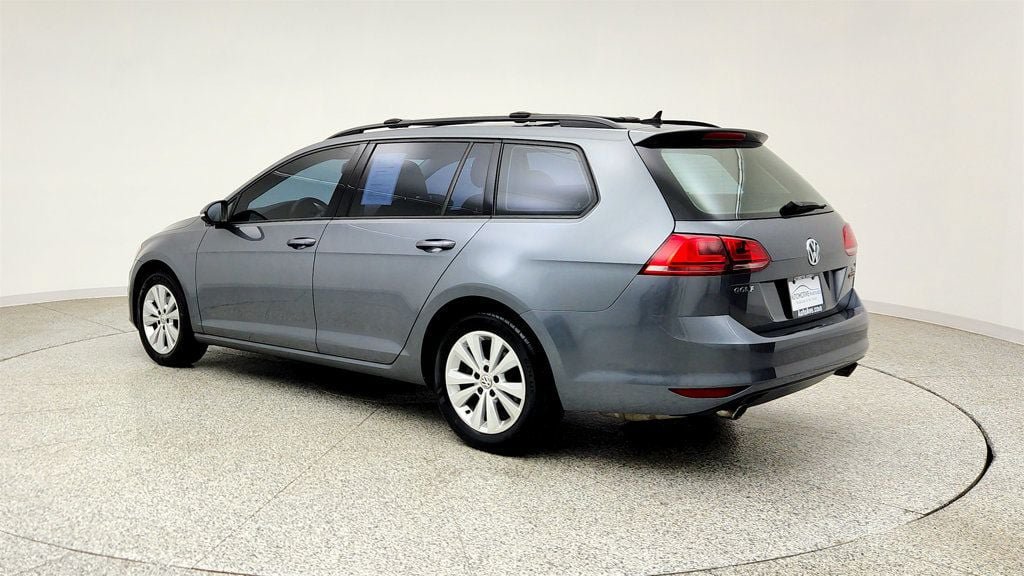 Used 2017 Volkswagen Golf S AWD/4WD image 7