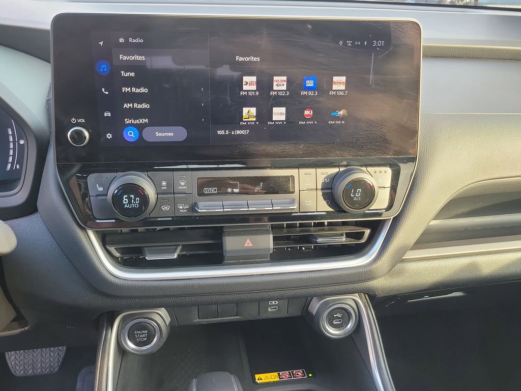 Used 2024 Toyota Grand Highlander XLE image 28