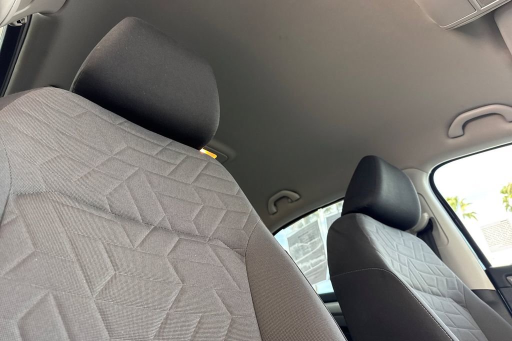 Used 2021 Volkswagen Passat 2.0T S FWD image 18