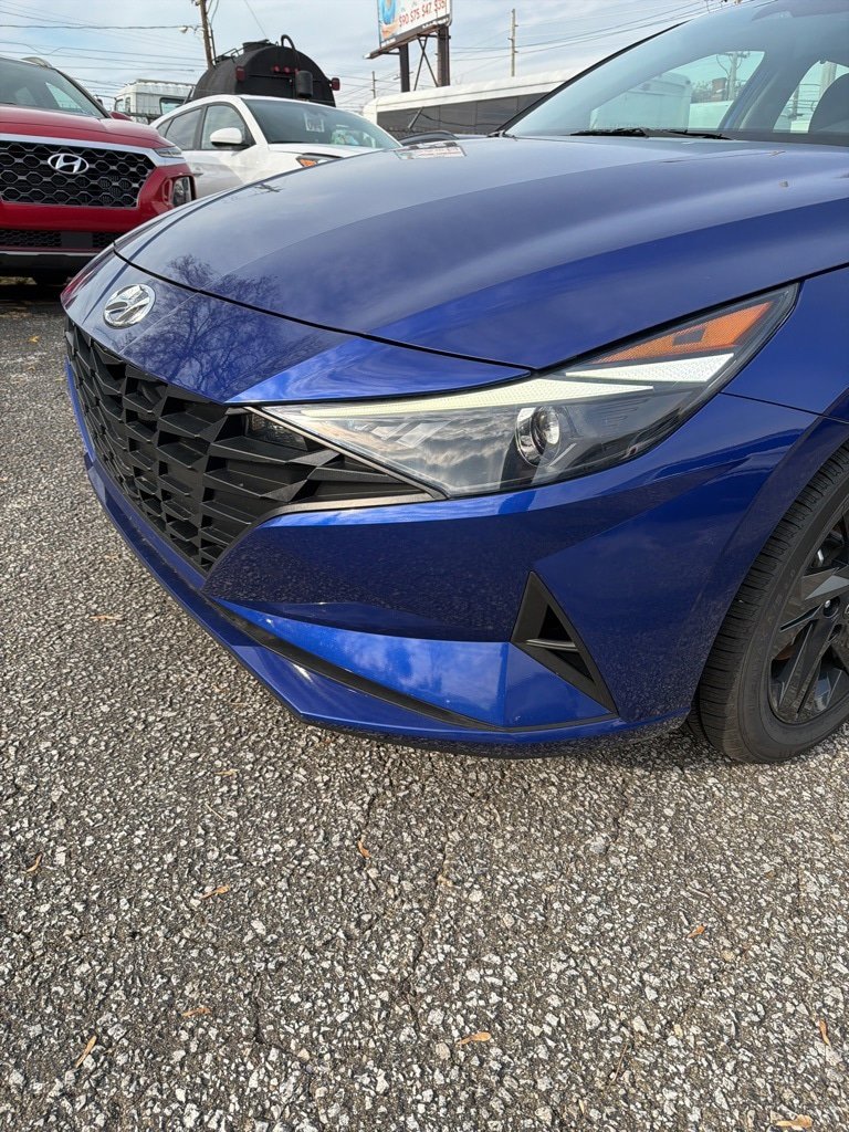 Certified 2022 Hyundai Elantra SEL FWD image 9