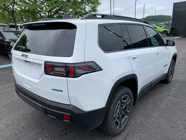 New 2026 Jeep Cherokee Laredo AWD/4WD image 7