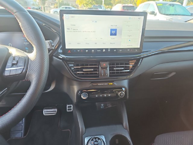 Used 2023 Ford Escape ST-Line w/ Tech Pack #1 AWD/4WD image 18