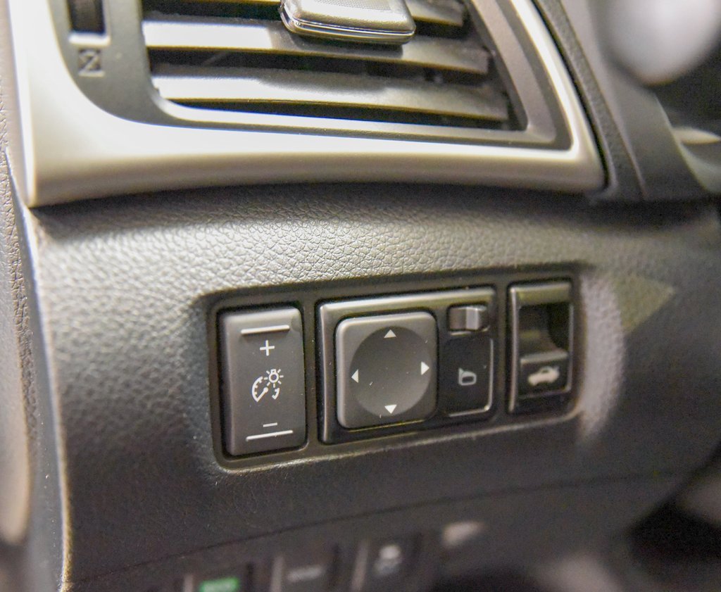 Used 2017 Nissan Sentra SV image 16