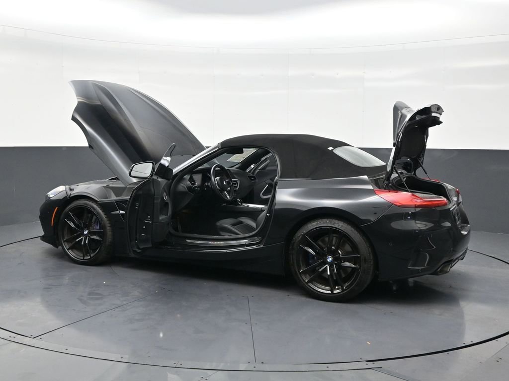 Used 2024 BMW Z4 M40i w/ Premium Package image 32