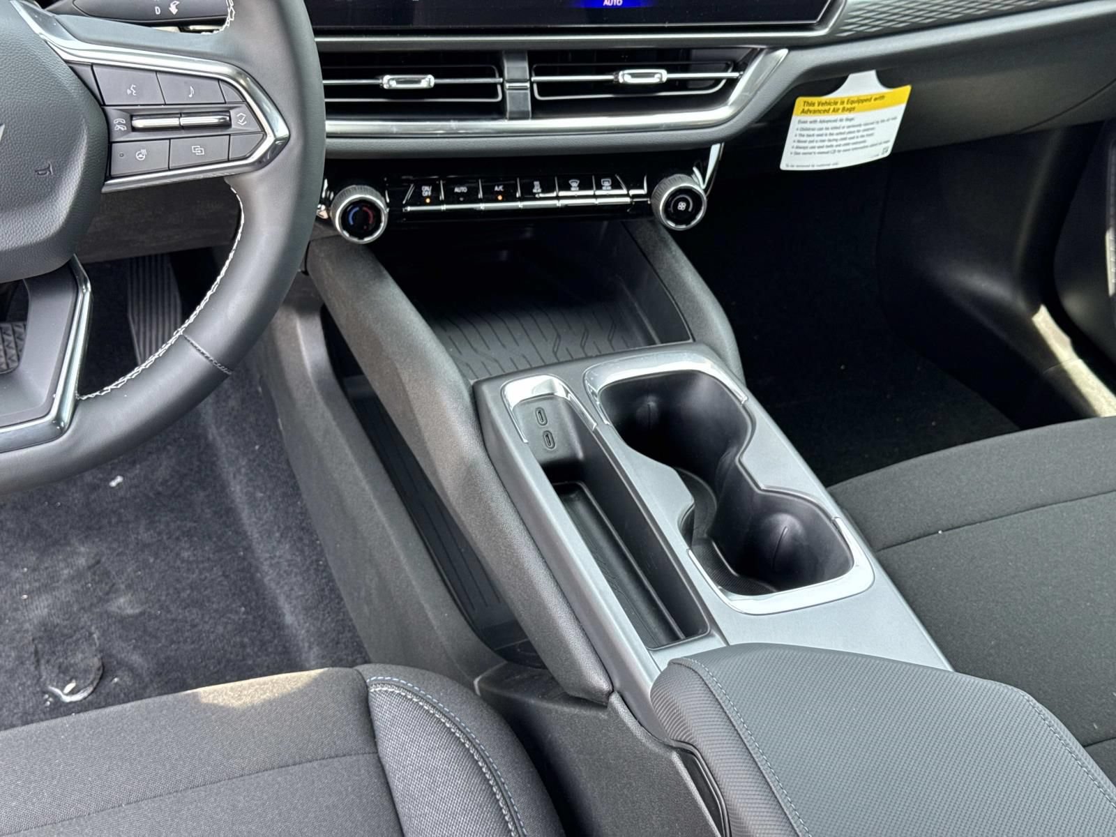New 2026 Chevrolet Equinox EV LT w/ Comfort Package AWD/4WD image 21