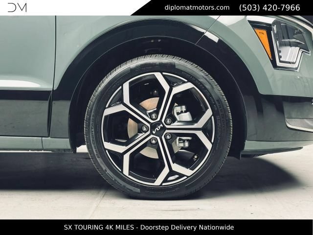 Used 2023 Kia Niro SX Touring FWD image 48