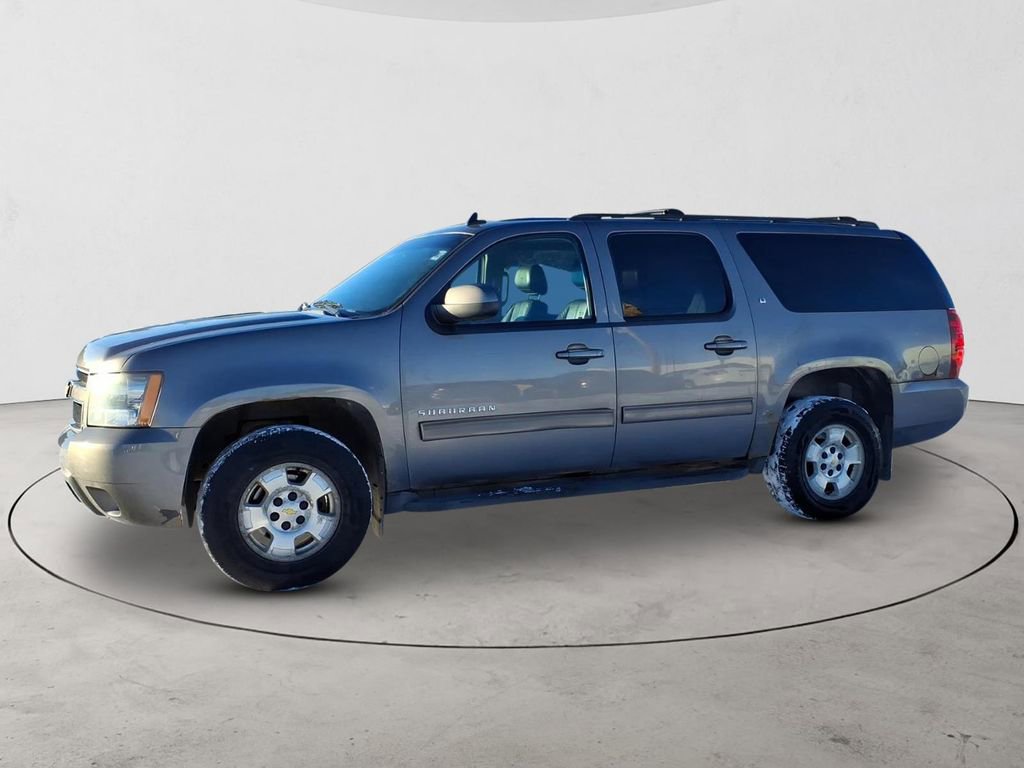 Used 2012 Chevrolet Suburban LT image 9
