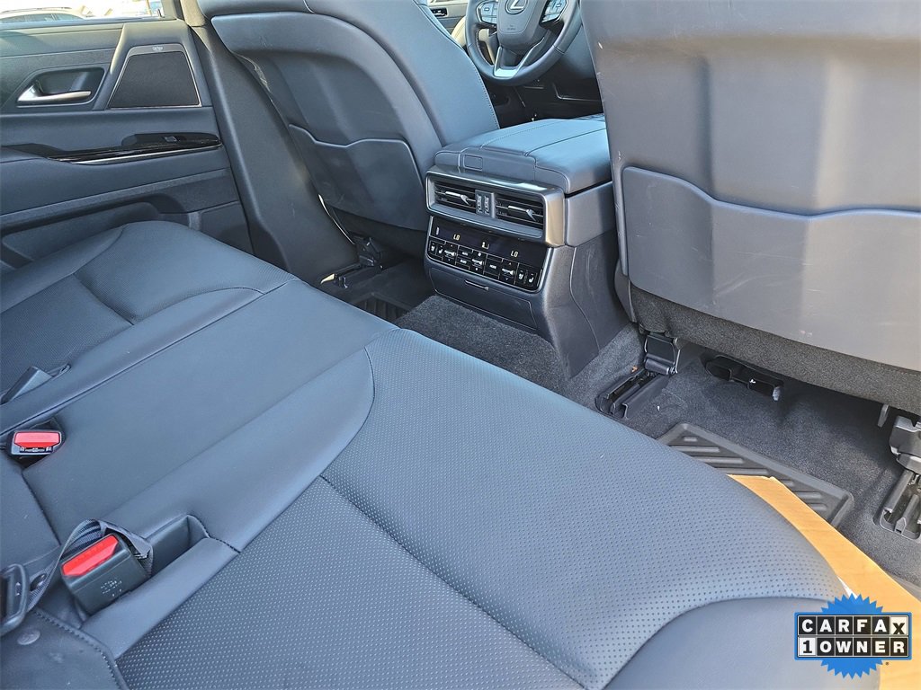 Used 2025 Lexus LX 700h Overtrail image 11