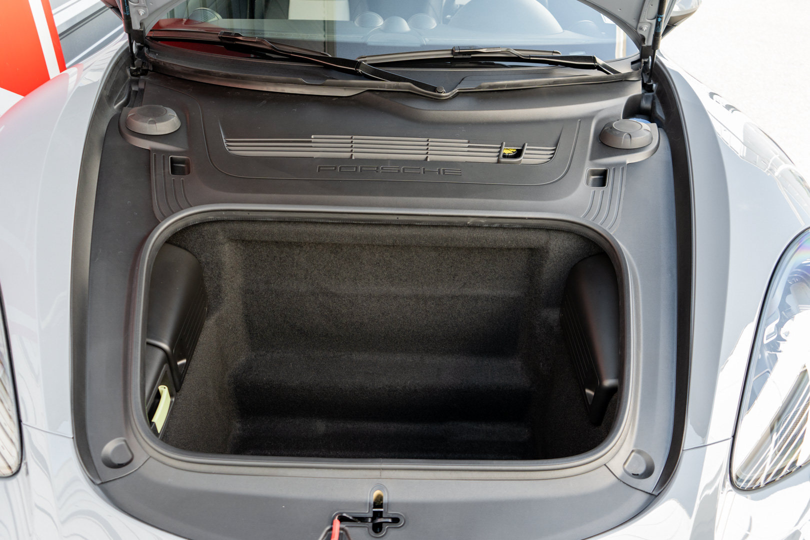 Used 2024 Porsche 718 Cayman RWD image 41