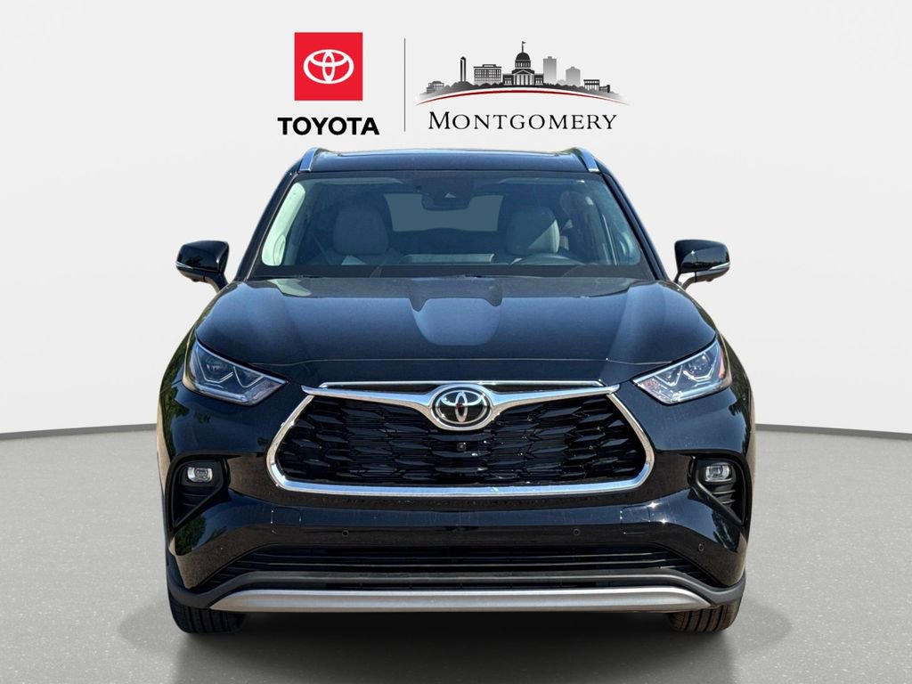 New 2026 Toyota Highlander Platinum image 8