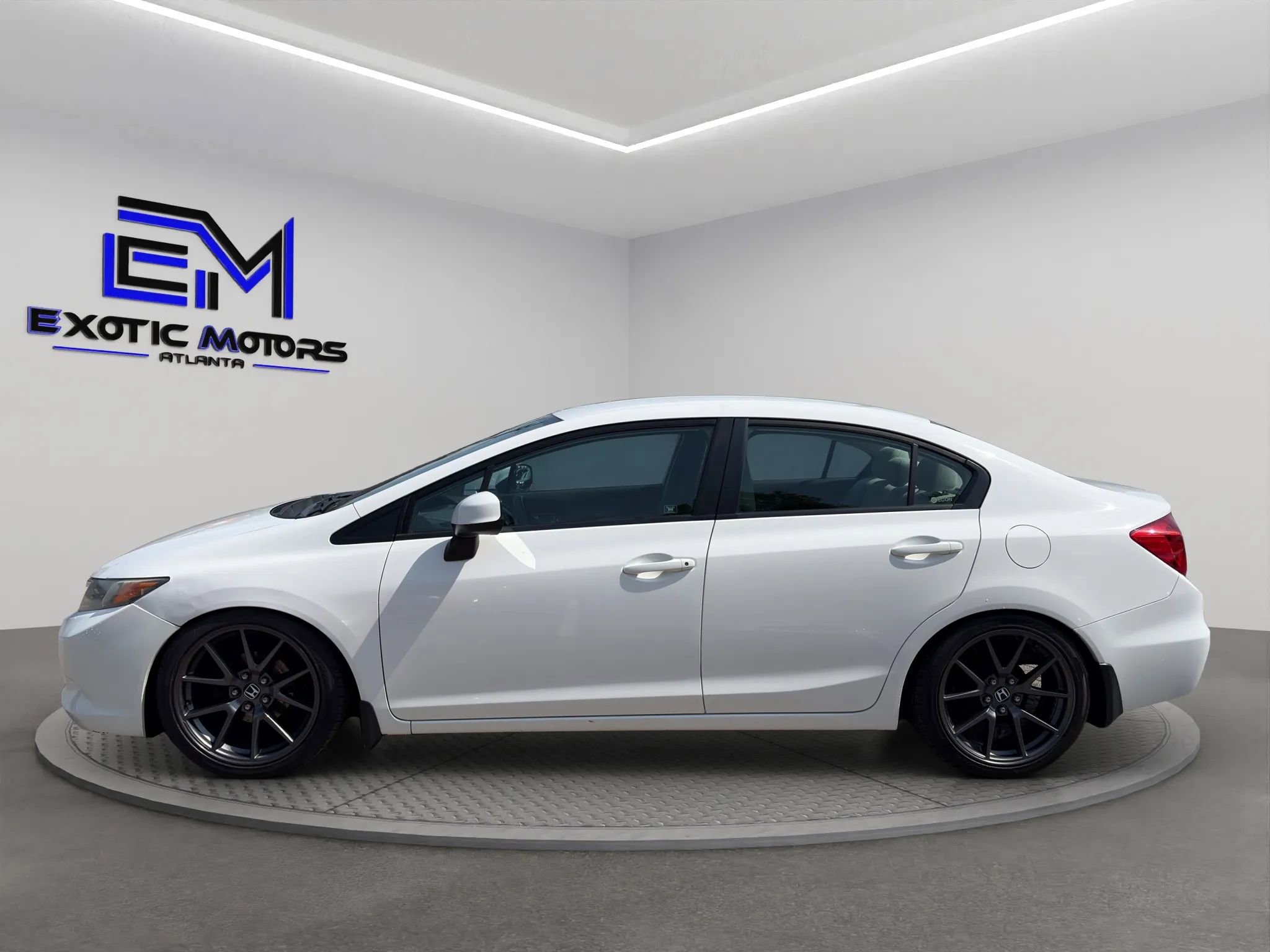 Used 2012 Honda Civic LX image 2