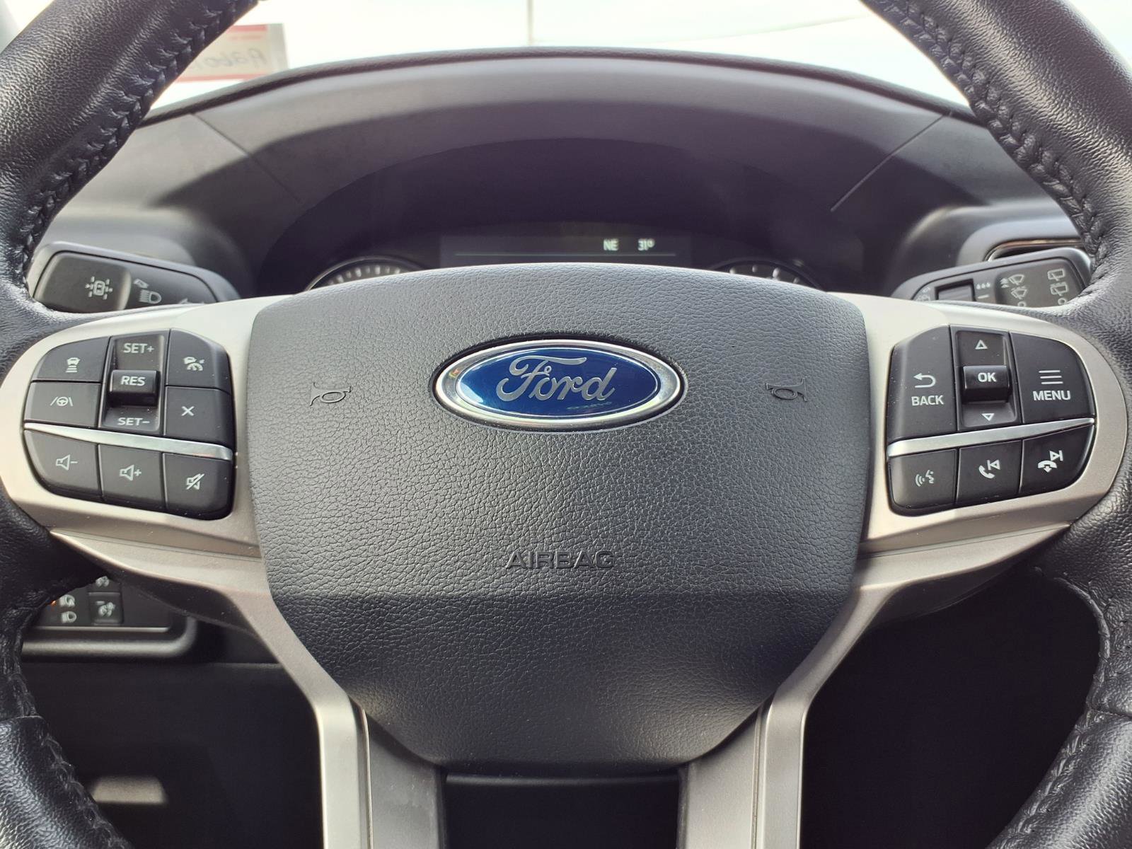 Used 2021 Ford Explorer XLT w/ Equipment Group 202A image 17