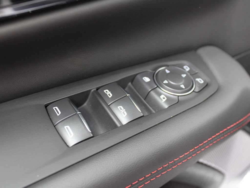 Used 2026 GMC Yukon AT4 Ultimate w/ LPO, Floor Liner Package AWD/4WD image 78