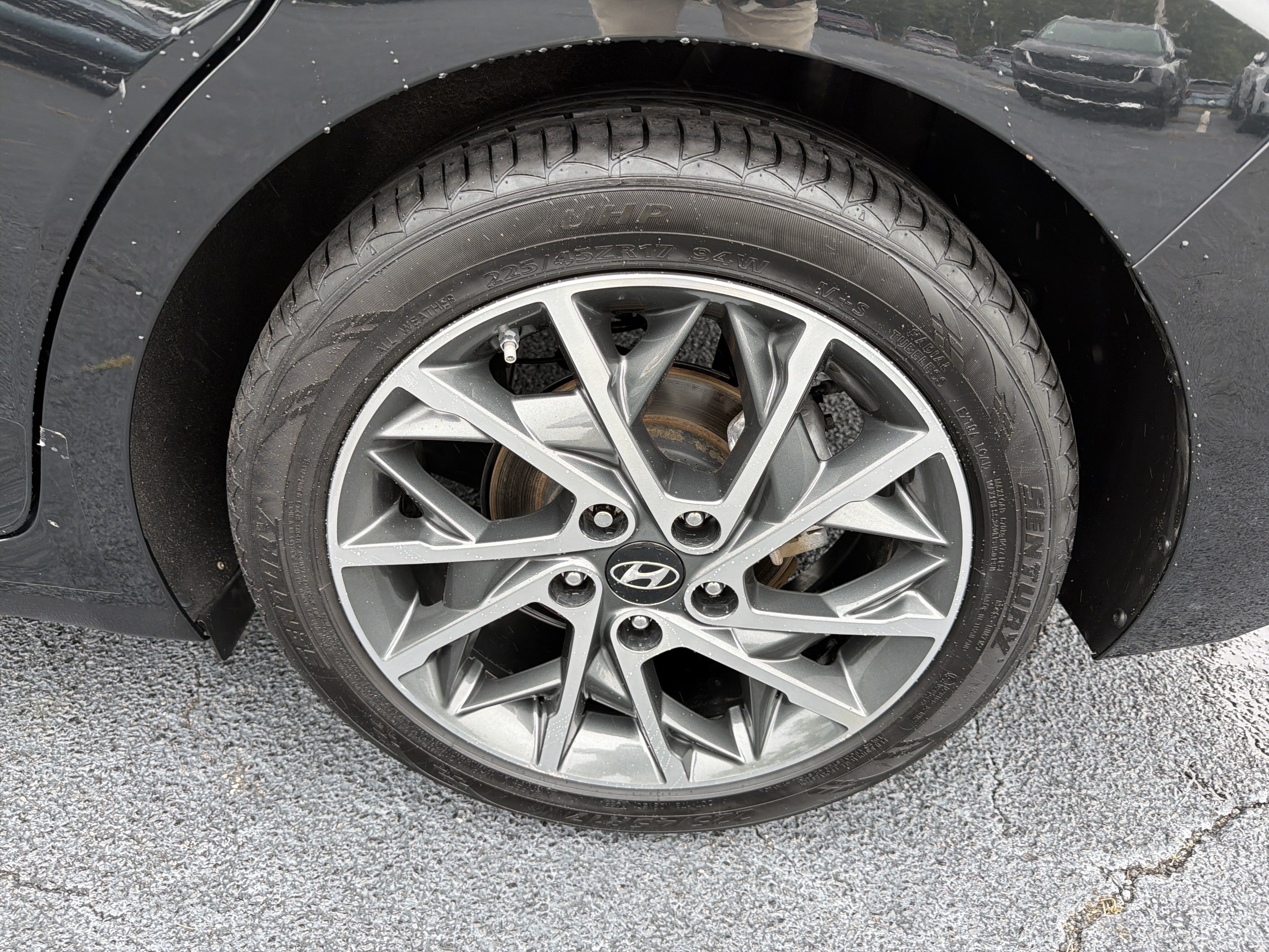 Used 2019 Hyundai Elantra Limited FWD image 27