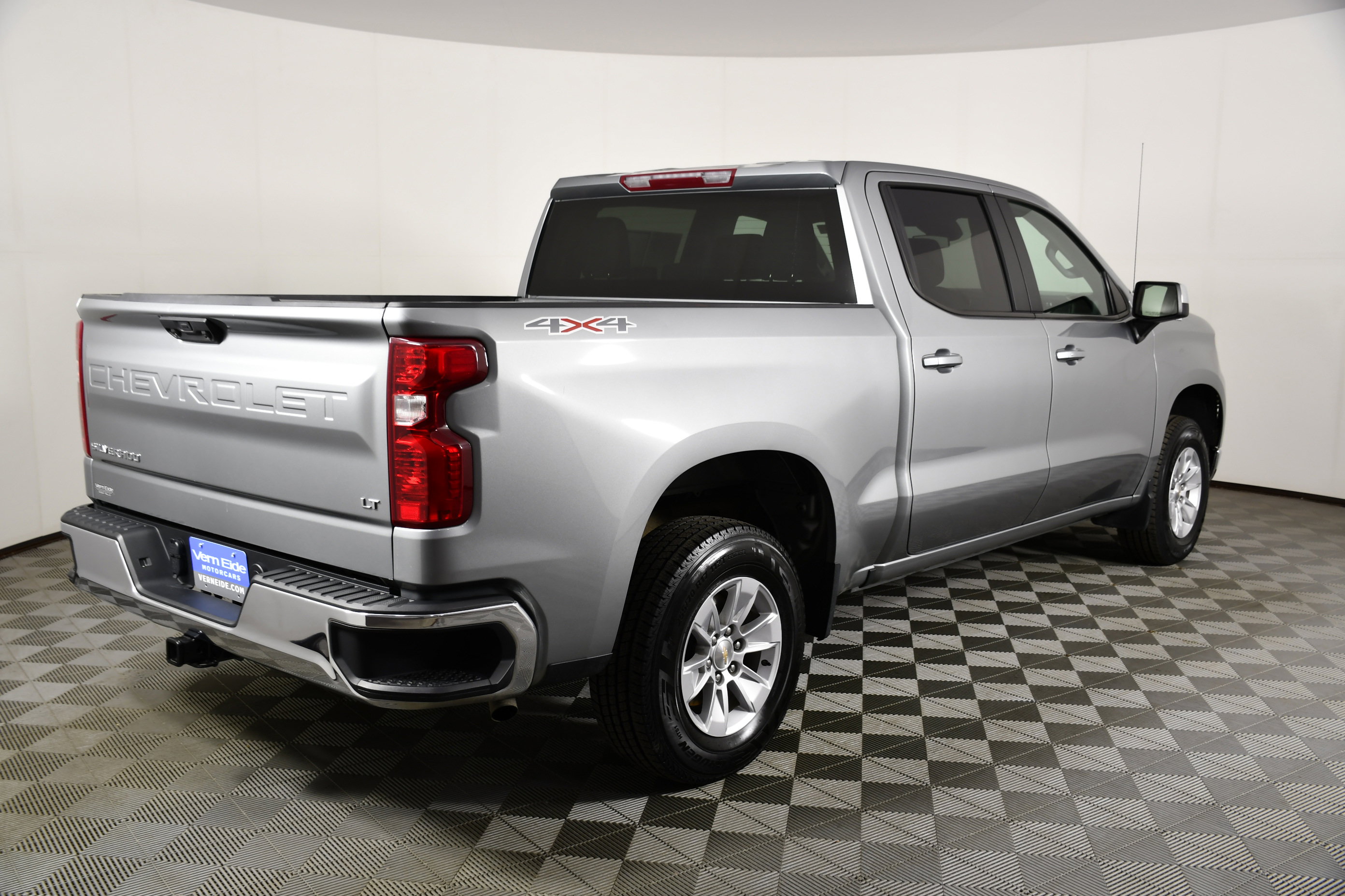 Used 2025 Chevrolet Silverado 1500 LT image 6
