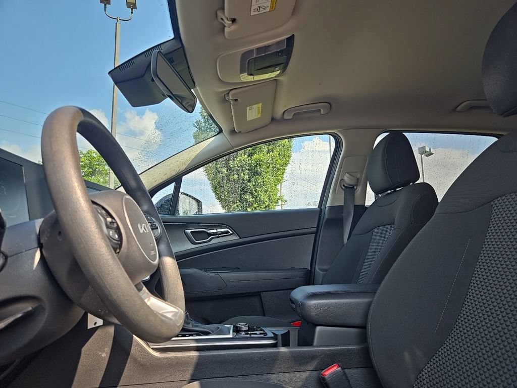 Certified 2023 Kia Sportage LX AWD/4WD image 31
