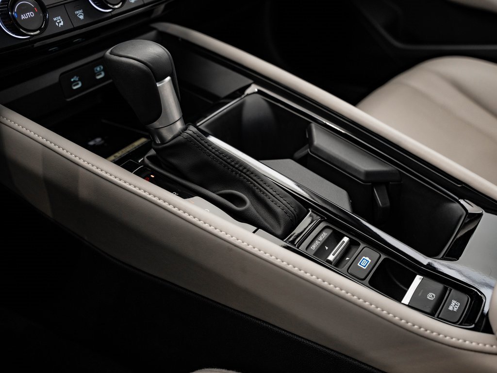 Used 2025 Honda Accord Touring image 37