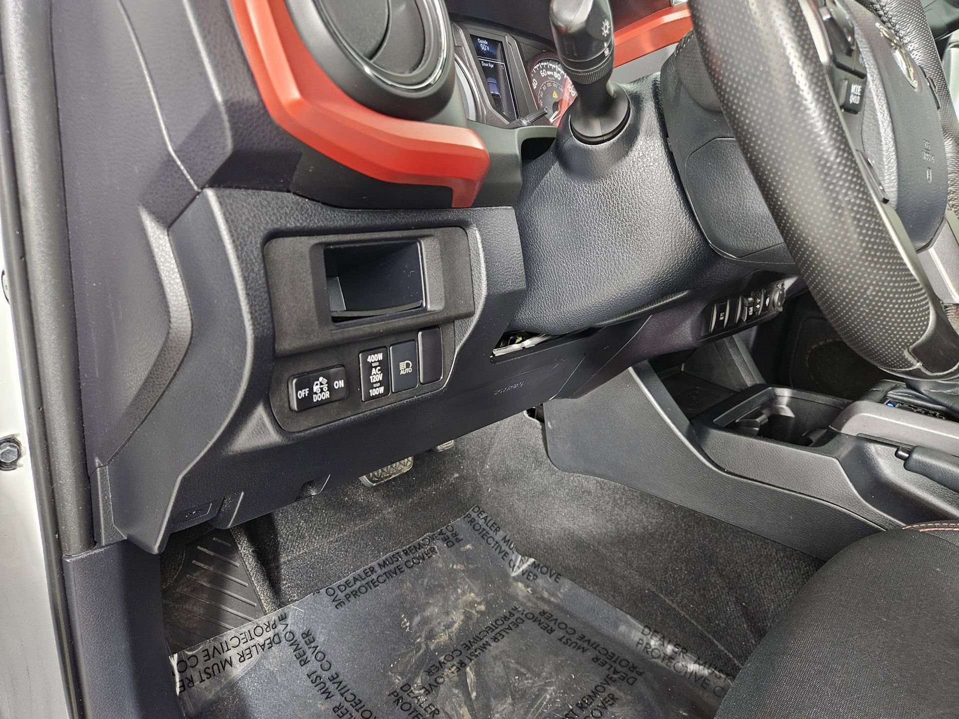 Used 2018 Toyota Tacoma TRD Sport AWD/4WD image 14