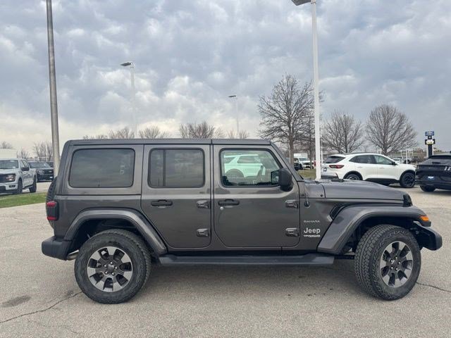 Used 2018 Jeep Wrangler Unlimited Sahara w/ Dual Top Group image 10