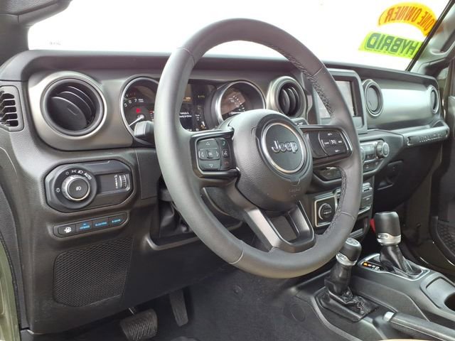 Certified 2023 Jeep Wrangler Unlimited w/ Cold Weather Group image 26