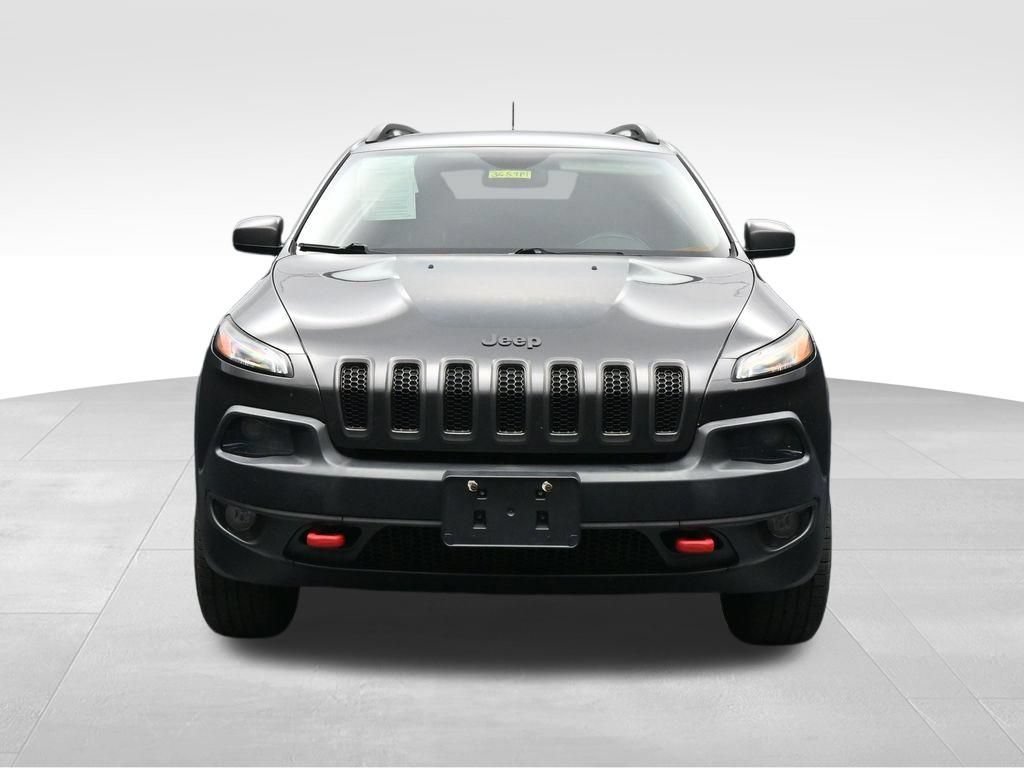 Used 2017 Jeep Cherokee Trailhawk AWD/4WD image 8