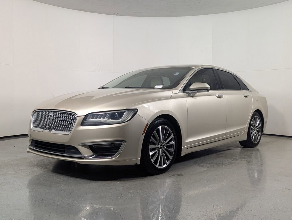 Used 2017 Lincoln MKZ Premiere image 3