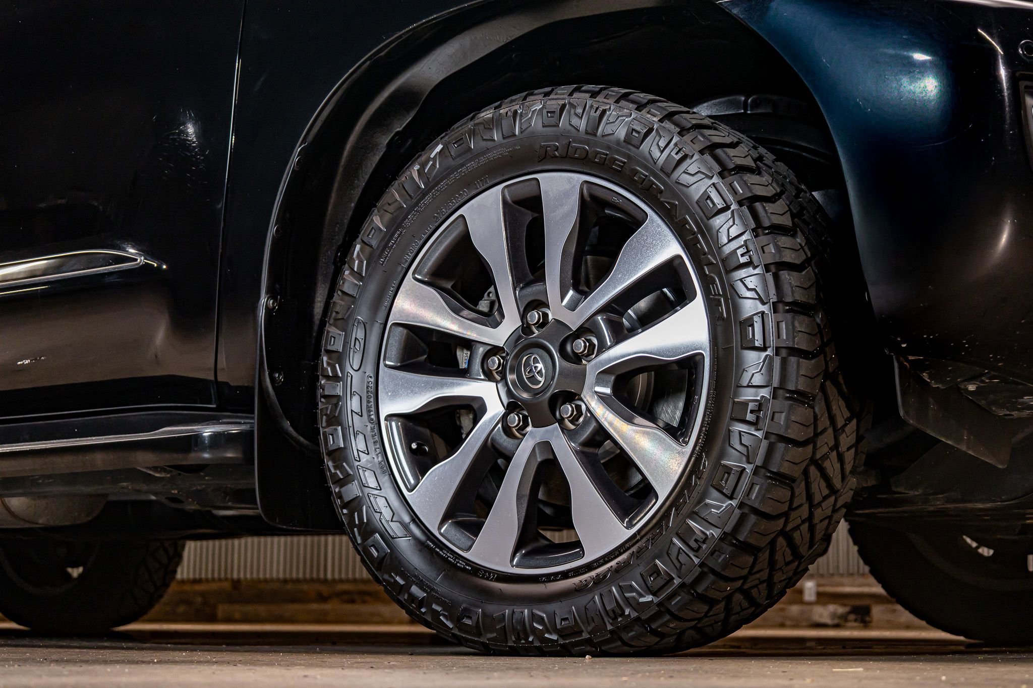 Used 2022 Toyota Sequoia Limited image 11