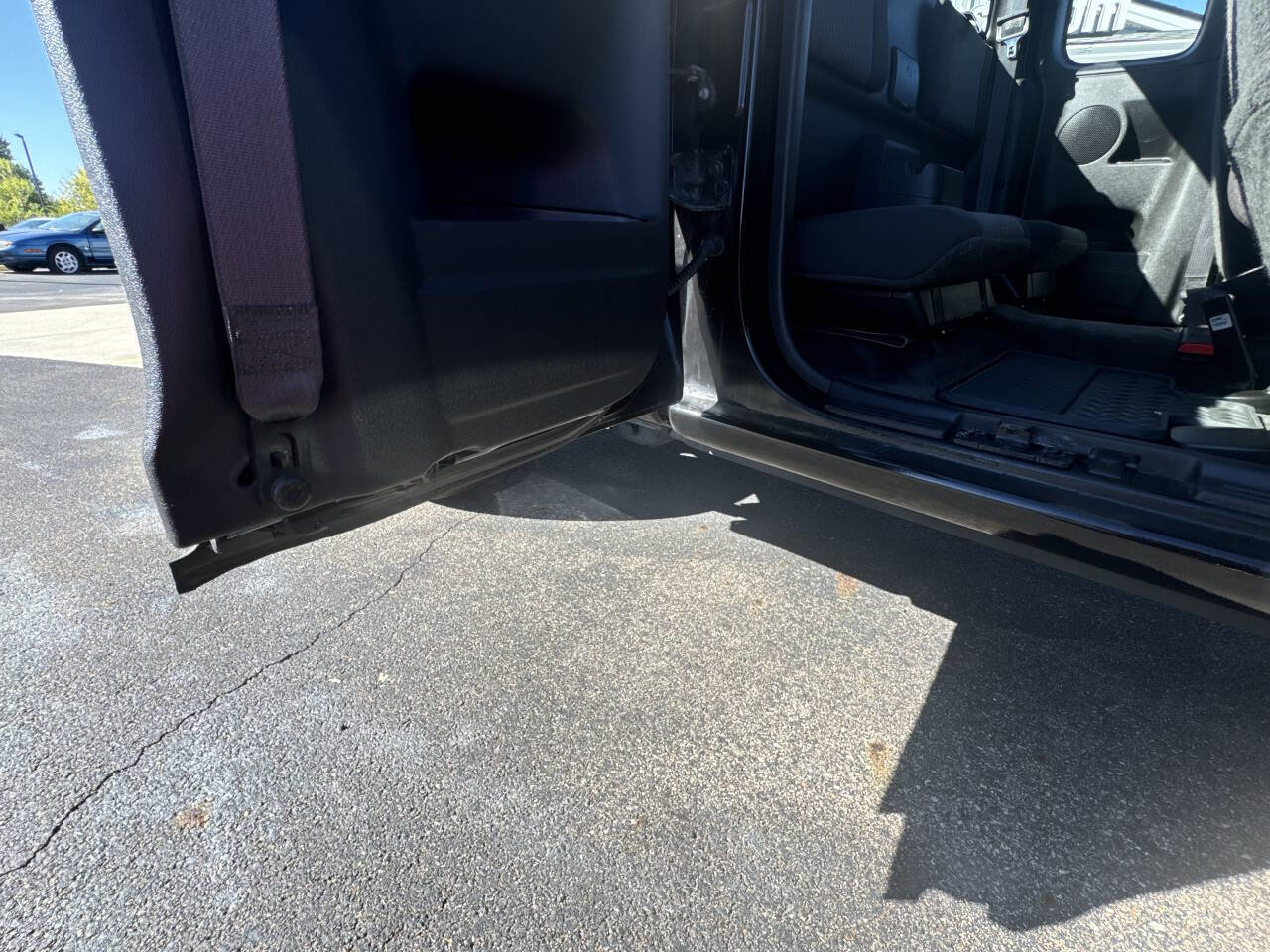 Used 2011 Chevrolet Colorado W/T image 40