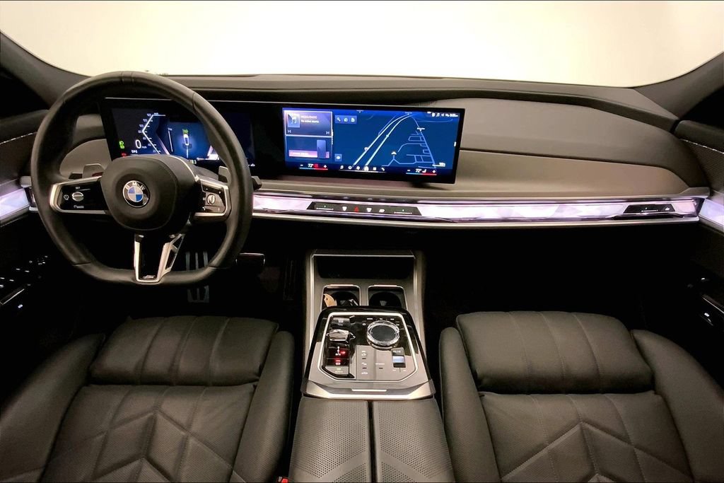 Certified 2023 BMW 760i xDrive AWD/4WD image 16