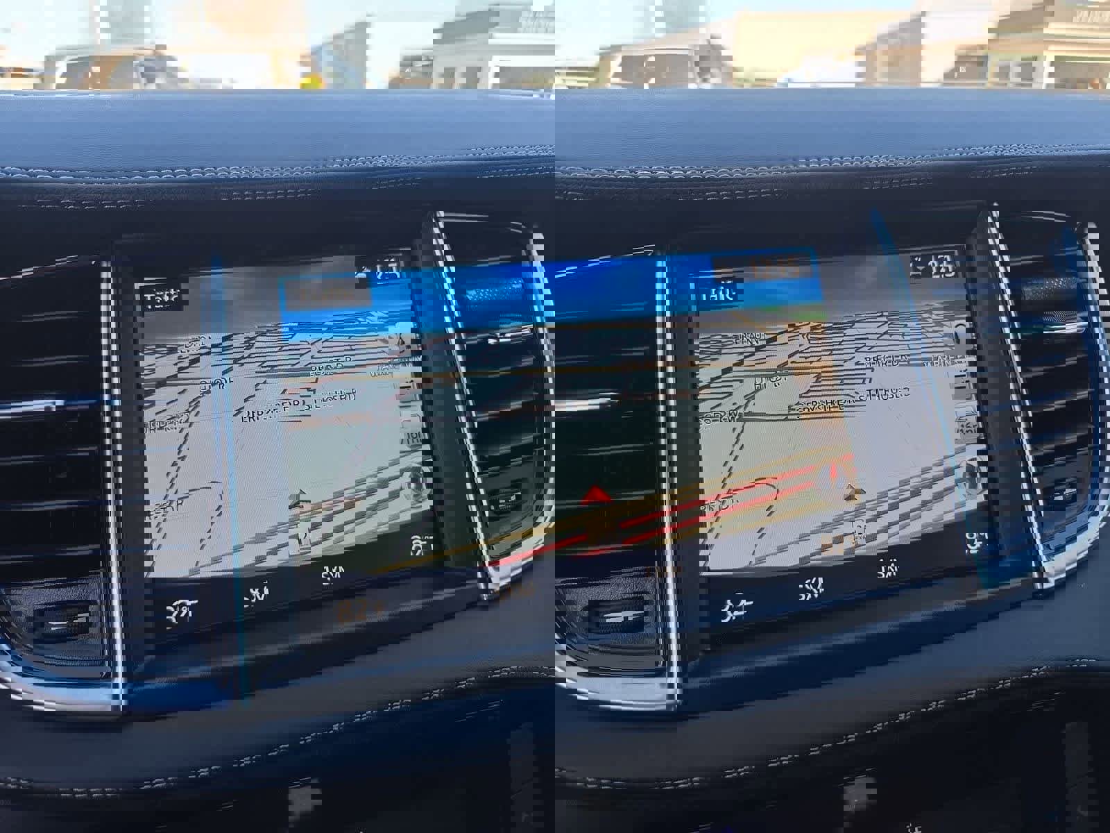 Used 2019 INFINITI QX50 Essential w/ Sensory Package image 30