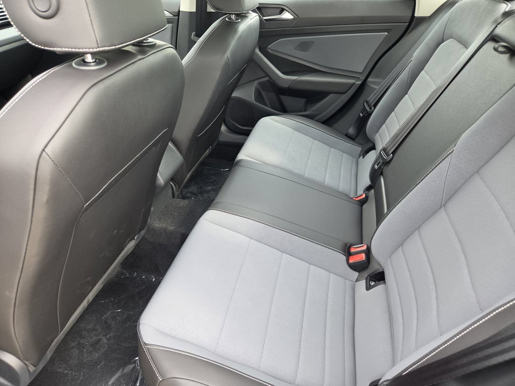New 2027 Volkswagen Jetta SE FWD image 24