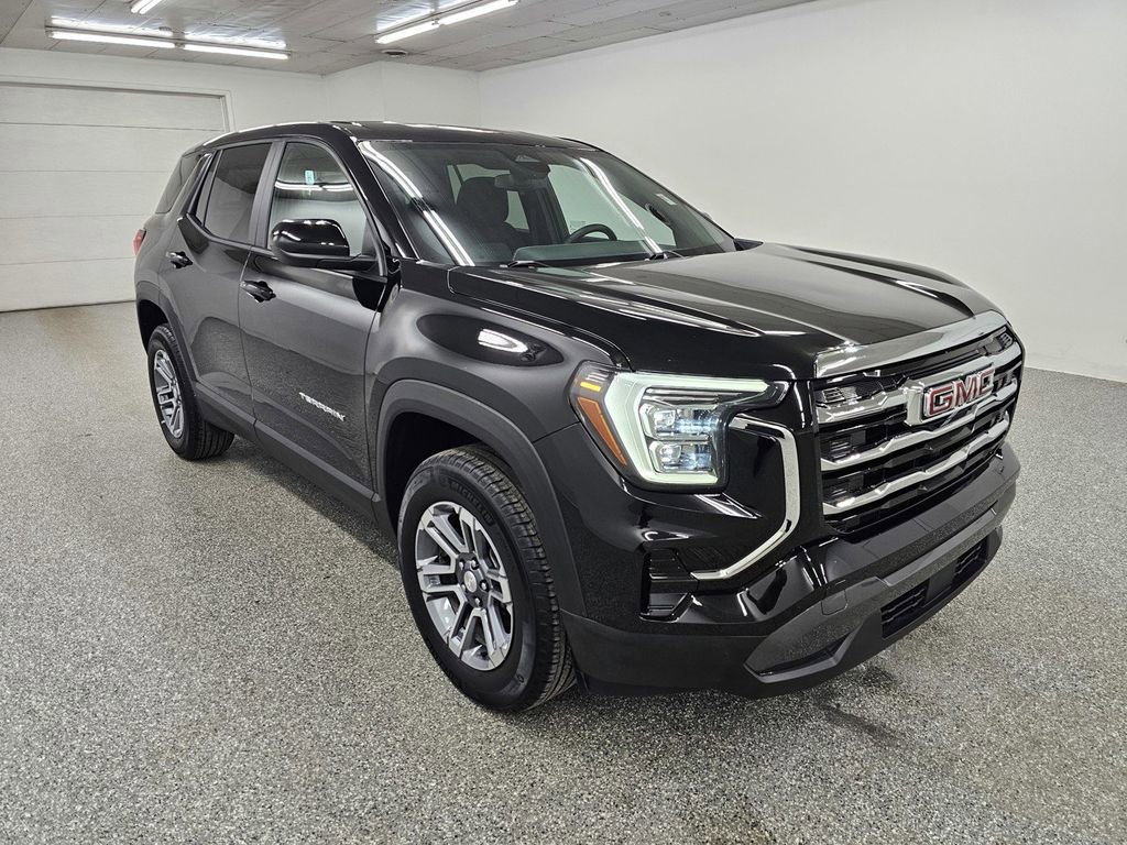 Used 2025 GMC Terrain Elevation AWD/4WD image 3