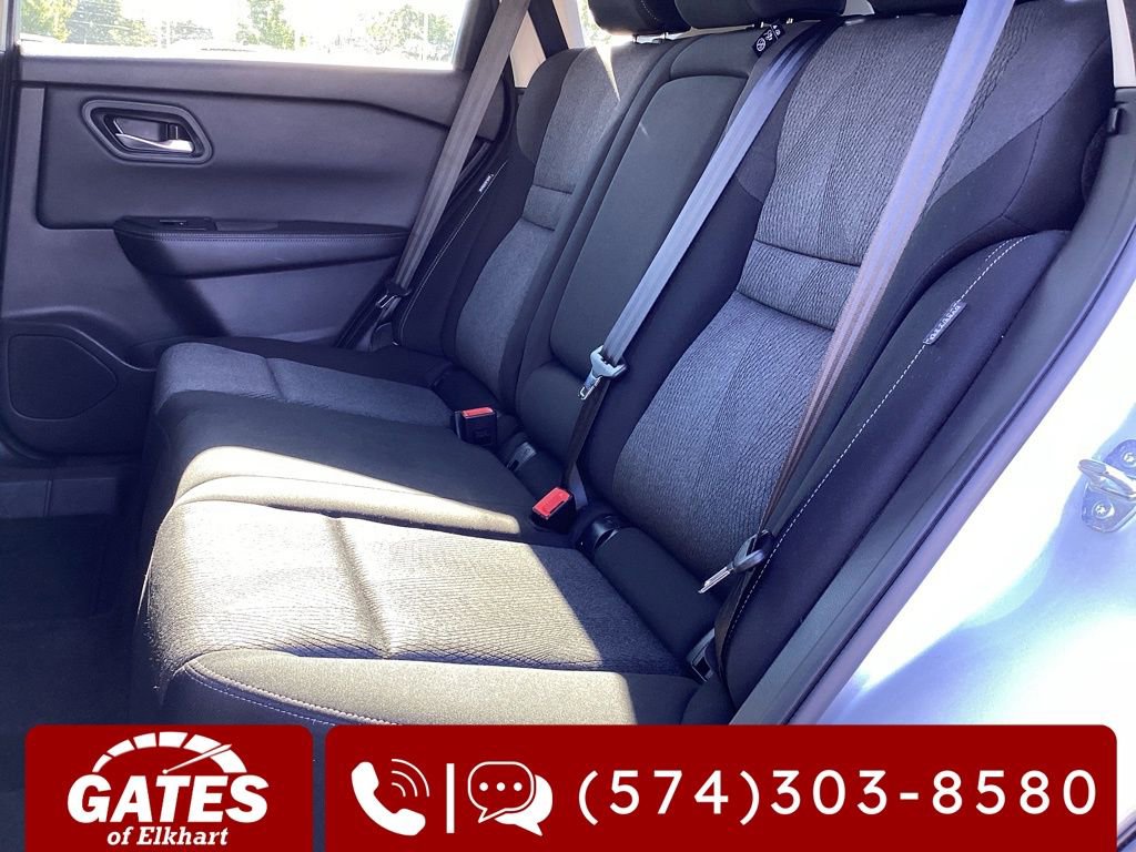 Used 2024 Nissan Rogue SV image 15
