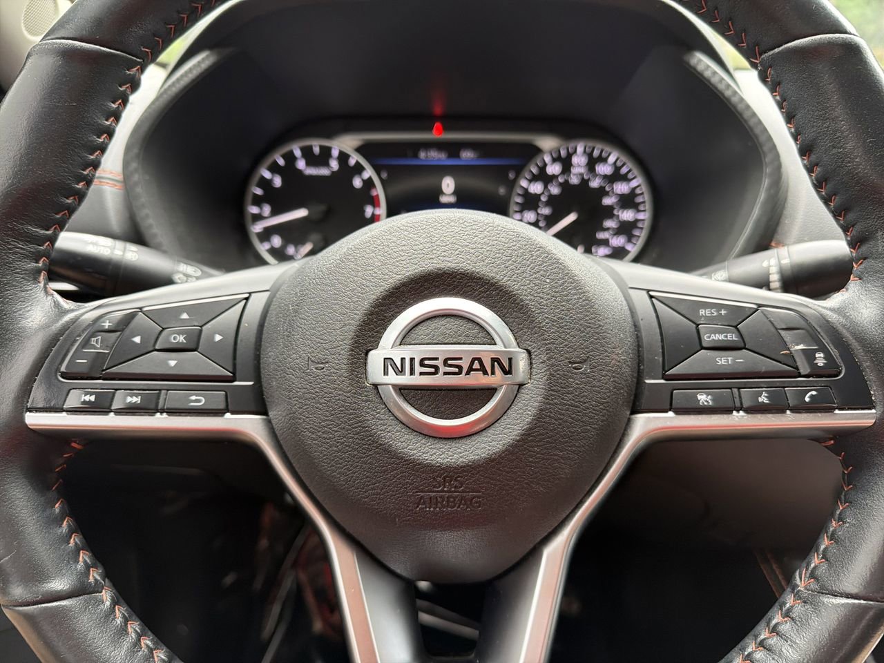 Used 2023 Nissan Sentra SR w/ SR Premium Package FWD image 9