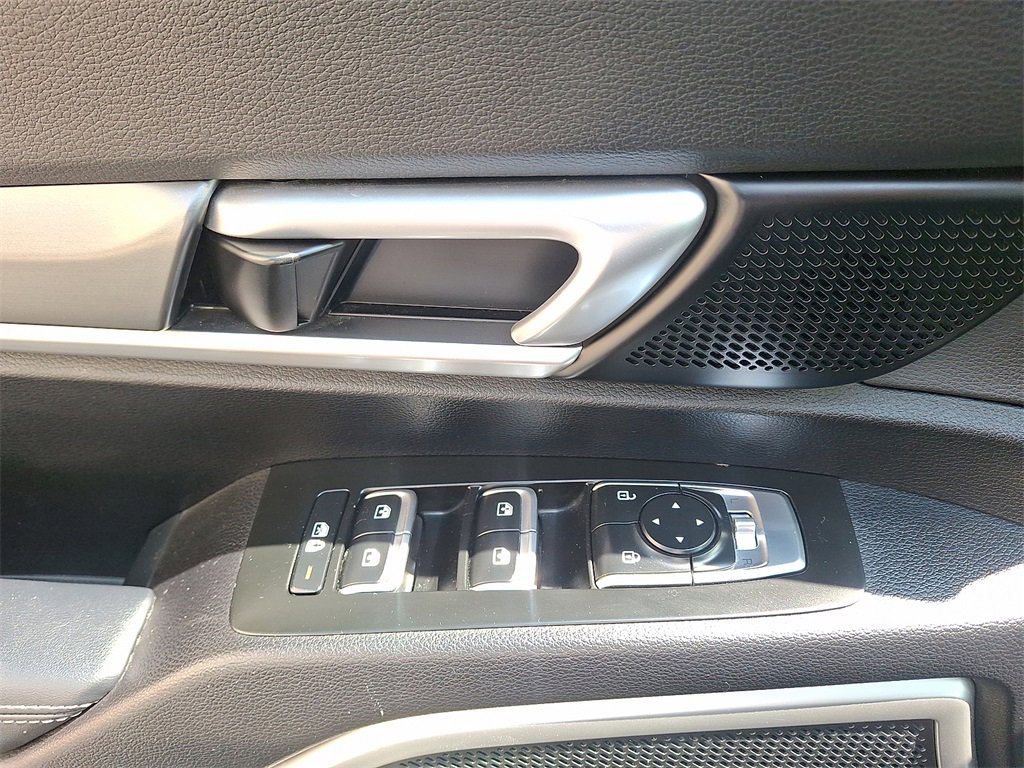 Certified 2022 Kia Telluride S image 2